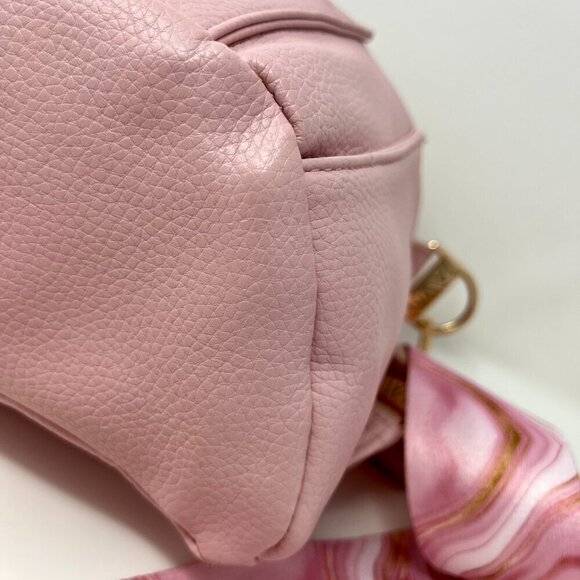 Fawn Design Diaper bag in Vegan blush pink backpack or a messenger bag - Picture 8 of 16